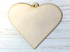 Fa teli szív 9*10*0,3cm 1365