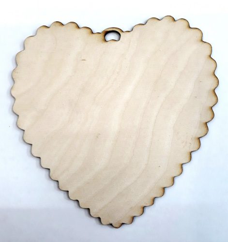Fa szív fodros szélű 15*15*0,3cm 1675