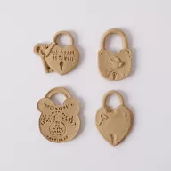 Hőre lágyuló fa díszítőelem - Lakat szett 3*2,5cm, vegyes méret 4/cs 43385 – festéshez, dekorációhoz