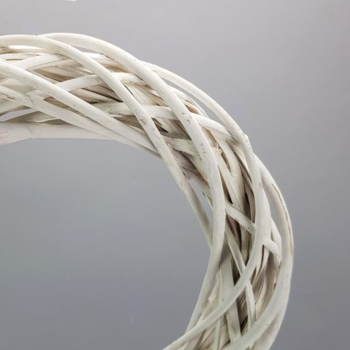 Vessző koszorú fehér 25cm – ajtódíszhez, koszorúalapnak