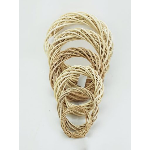 Vessző koszorú natúr 10cm – koszorúkészítéshez – Koszorú alapok, asztal- és ajtódísz kellékek