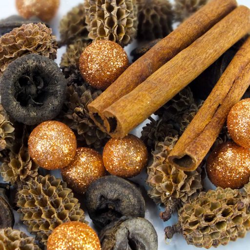 Illatos karácsonyi  terméscsomag – ajtódíszhez, koszorúalapnak