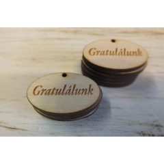   Natúr fa - "Gratulálunk" ovál táblák 2,5x4cm 10db/csomag