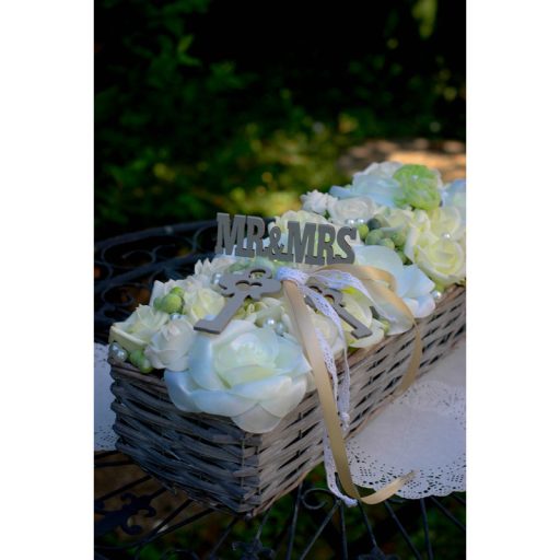 Natúr fa - "MR&MRS" felirat 3x10,5cm 3db/csomag – esküvői dekorációhoz