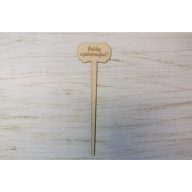 Natúr fa - Beszúrós "Boldog születésnapot!"gravírozott tábla 33cm – kreatív dekorációhoz