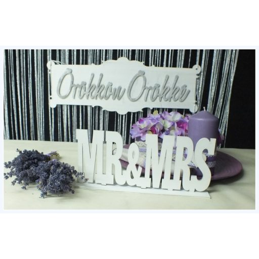 Natúr fa - "Mr & Mrs" felirat talppal 25cm – esküvői dekorációhoz