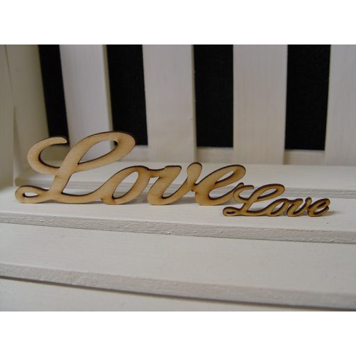 Natúr fa - "Love" felirat 6cm 10db/csomag – valentin napi dekorációhoz
