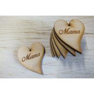 Natúr fa - "Mama" gravírozott szív 5cm 10db/csomag – anyák napi dekorációhoz