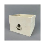 Dekoláda fehér  négyzet fém foganytyúval – koszorúkészítéshez