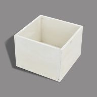 Dekoláda fehér kocka 16x16cm – koszorúkészítéshez – Koszorú alapok, asztal- és ajtódísz kellékek