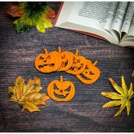 Natúr fa - Halloween tökök vegyes 5cm - narancs 5db/csomag – őszi dekorációhoz