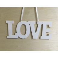 Fa - "Love" felirat lyukkal fehér – festéshez, dekorációhoz
