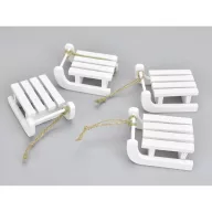 Fehér fa szánkó kicsi 6,5cm 4db/csomag – karácsonyi dekorációhoz