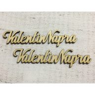 Natúr fa - " Valentin Napra" felirat 15cm 2db/csomag – valentin napi dekorációhoz