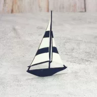 Balatoni vitorlás színes 15cm – nyári dekorációhoz