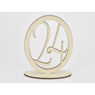 Natúr fa - Asztalszám ovális keretben 24-es 15,5cm – esküvői dekorációhoz