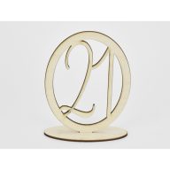 Natúr fa - Asztalszám ovális keretben 21-es 15,5cm – esküvői dekorációhoz