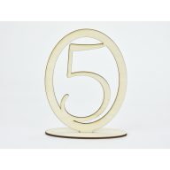 Natúr fa - Asztalszám ovális keretben 5-ös 15,5cm – esküvői dekorációhoz