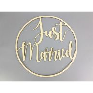 Natúr fa - "Just Married" felirat keretben  40cm – esküvői dekorációhoz
