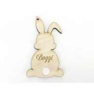 Natúr fa - Húsvéti nyuszi egyedi gravírral 8,4x4,6 cm – húsvéti dekorációhoz