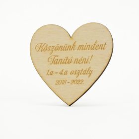 Natúr fa - Egyedi feliratos szív 4 soros