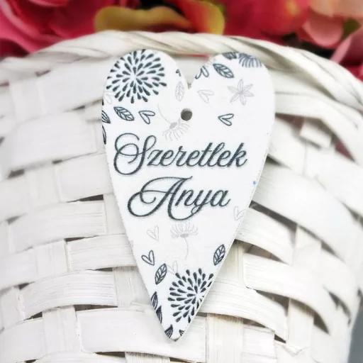 Nyomtatott fa tábla -Szeretlek anya szív 6cm 5db – anyák napi dekorációhoz