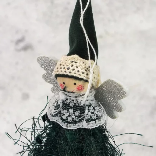 Zöld rojtos ruhás tündér – karácsonyi dekorációhoz