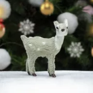 Őzike szürke prémium 10cm – karácsonyi dekorációhoz