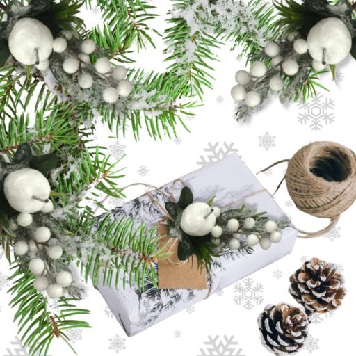 Téli pick - havas almával bogyókkal – virágdekorációhoz, koszorúhoz