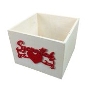 Dekoláda fehér kocka  szeretlek felirattal 16x16cm – koszorúkészítéshez